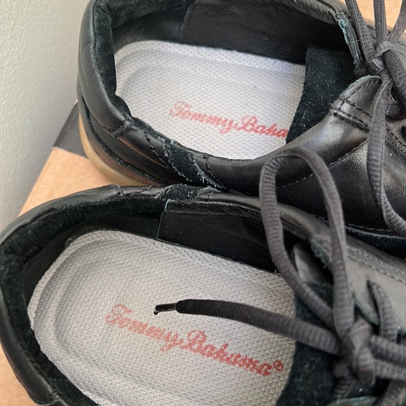 Tommy Bahama Men’s Leather/Suede Leisure Sneakers Size 12D - Picture 3 of 7